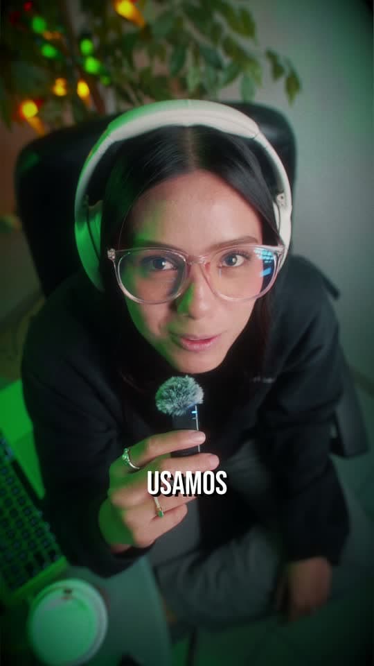 Fotograma con llamas controladas digitalmente